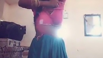 Ngentot Dengan Ibu Rumah Tangga Desa Dari Rajasthan