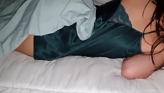 Video Pov Cu Fratele Vitreg Futându-Se În Pizda Udă A Surorii Vitrege