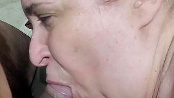 Chubby Mature Receives Delivery Man'S Cock Sucking From Coolmarina